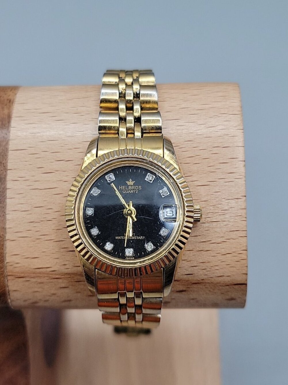 Vintage Helbros Ladies Diamond Accent Quartz Watch Black & Gold Tone 25mm 7"